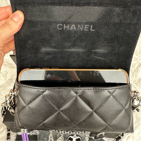 CHANEL matelasse black leather glasses case crossbody with box and charm - Picture 12 of 13